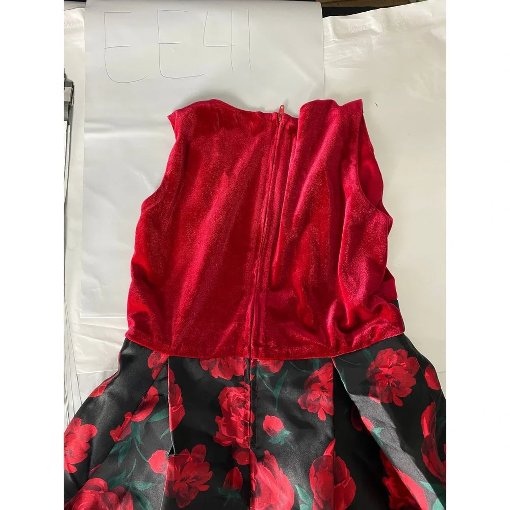 The Childrens Place Girls Red Velvet Floral Rose Holiday Party Dress Size 12 NWT
